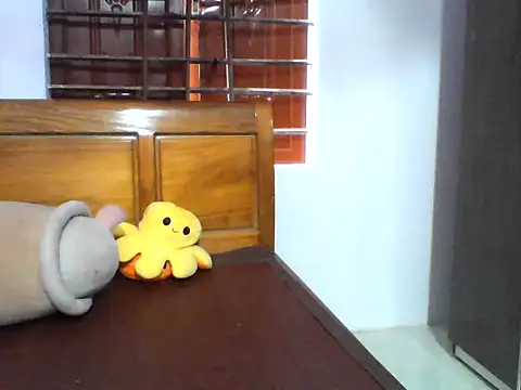 NinaKey online show from April 17, 1:40 am