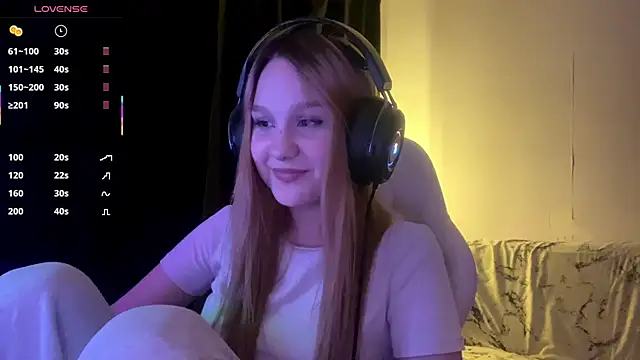 axin burnell online show from June 18, 5:40 pm