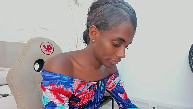 kylie ward online show from April 17, 3:19 am