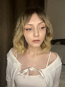 Leecey online show from April 29, 12:03 am