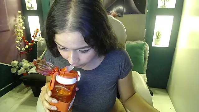 gygy fox 09 online show from April 10, 9:43 pm