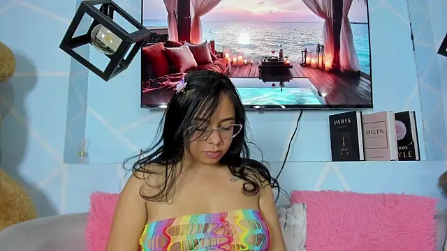 amy noa online show from April 7, 12:56 am