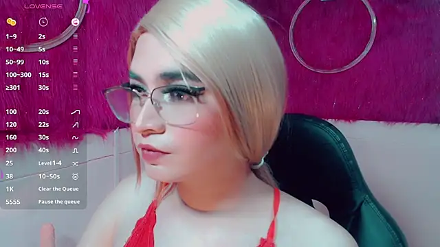 isabella vogue online show from February 19, 11:54 am