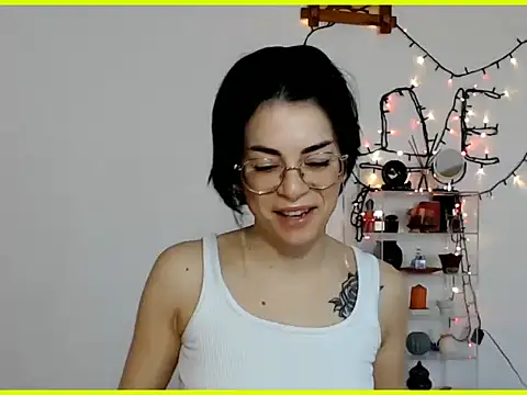 emacandy online show from February 25, 10:14 am