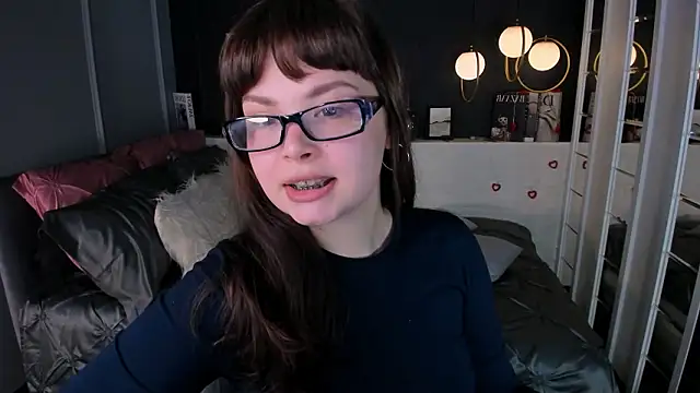 Maykinkya online show from February 27, 3:01 pm