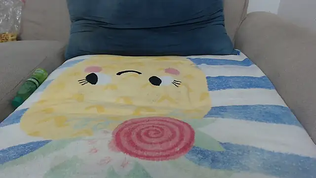 Florah23 online show from March 27, 8:20 pm