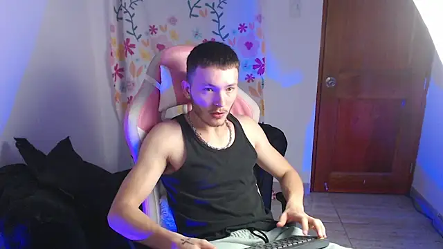 Ariana Esteban07 online show from March 1, 1:27 am