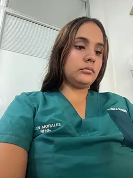 Noa Harper- online show from April 1, 9:45 pm