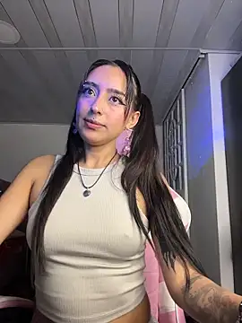 kuromi x online show from February 4, 2:25 am