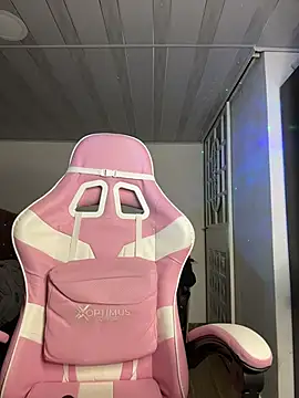 kuromi x online show from February 3, 1:38 am