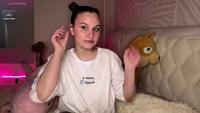 Barbie Charm  online show from February 15, 8:08 pm