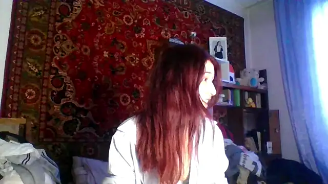 NickiKisinger online show from February 8, 6:28 am