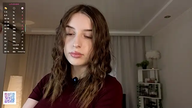 LeanneDinkle online show from April 17, 4:14 am