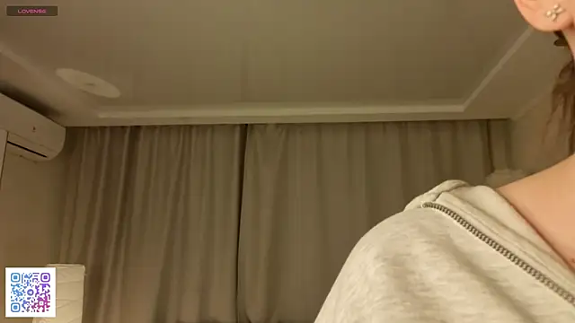 LeanneDinkle online show from February 28, 4:56 am