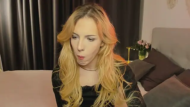 Tiffany  King online show from April 17, 5:20 am