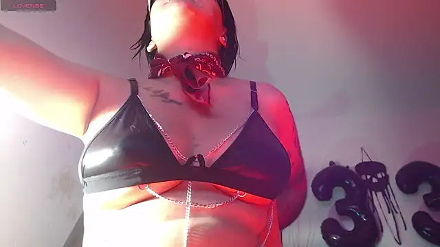 Darkyll33 online show from April 25, 8:50 pm