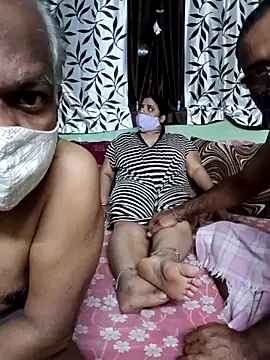 HoneyHush online show from March 27, 5:13 pm