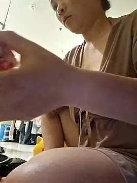 Niinaaa  online show from February 25, 4:38 pm