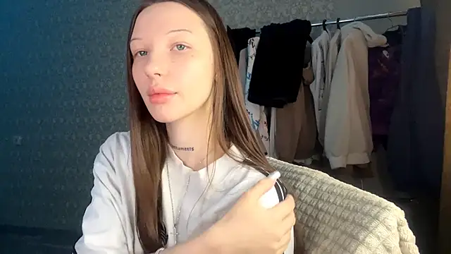 LumPetal online show from February 22, 3:07 am