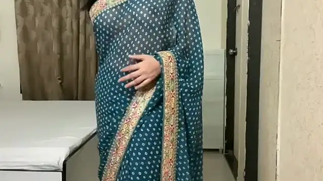 CuteTara85 online show from February 4, 1:52 am