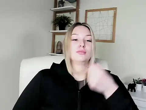 VelvetAngela online show from February 13, 6:37 am