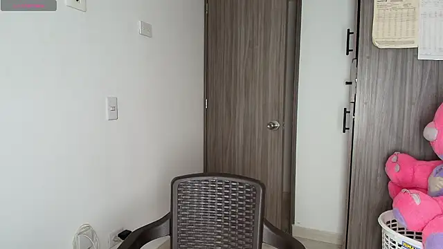 alys love online show from March 19, 5:06 pm