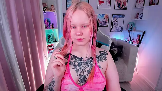 AnnieVibe online show from March 18, 5:40 pm