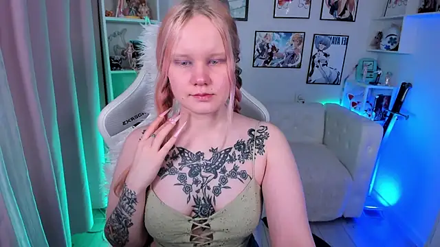 AnnieVibe online show from April 11, 5:38 pm