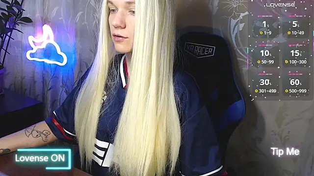 Shiny Victoria online show from March 20, 10:42 am