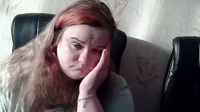 DollyGersoon online show from February 4, 7:00 am