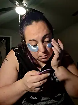 RavenOnyx online show from February 10, 6:38 am