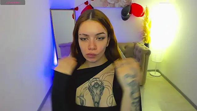 LaylaDiaries online show from February 13, 4:08 pm