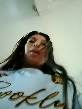 MeelFox online show from April 9, 12:10 pm