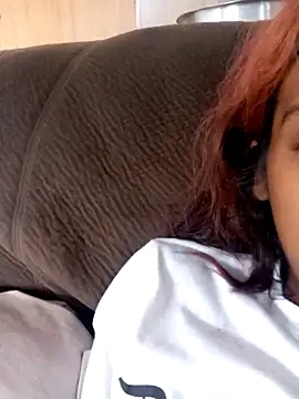 loveofpetitegirls34 online show from March 28, 9:20 am