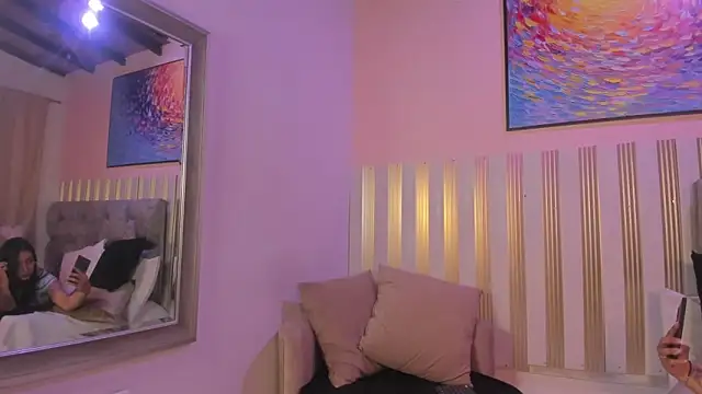 nina glow online show from March 14, 11:44 am