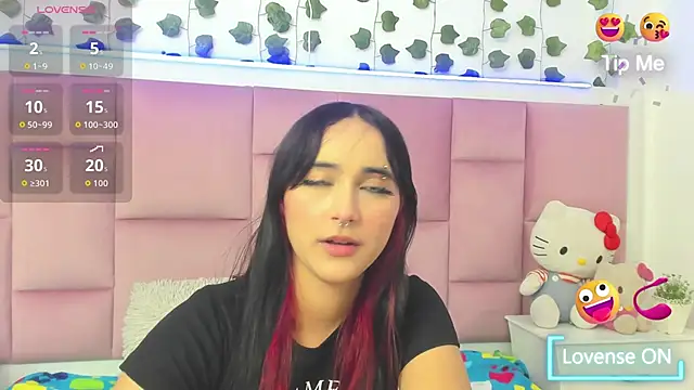 LeslieCute69 online show from February 22, 8:10 pm