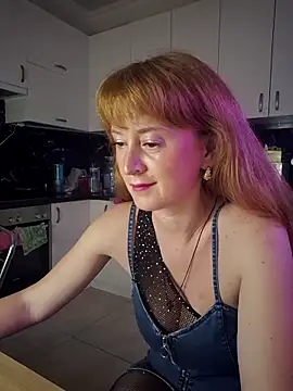 LanaBananaa  online show from April 12, 10:23 pm