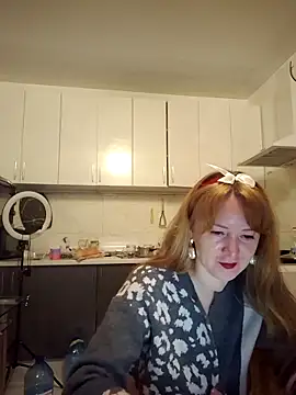 LanaBananaa  online show from February 26, 10:20 pm