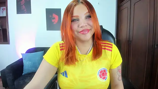 PamelaQueen  online show from June 27, 8:15 pm