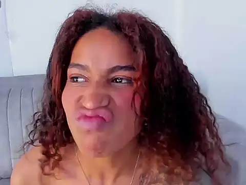 MoonRose   online show from March 13, 3:57 pm