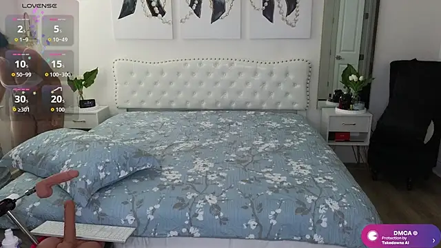 ViolettBaby online show from June 6, 3:29 pm
