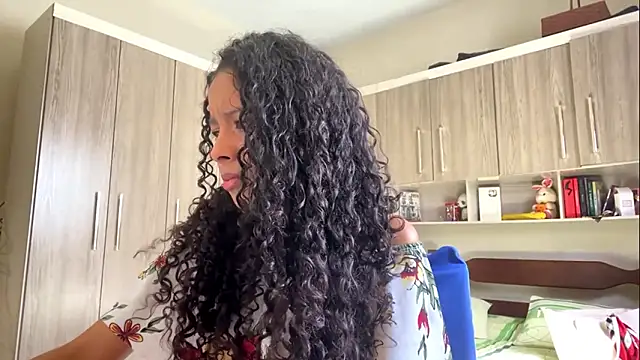 KayleenStoyanoff online show from February 5, 6:22 pm