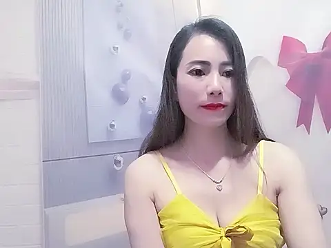 Hello-Kitty001 online show from April 18, 8:31 pm