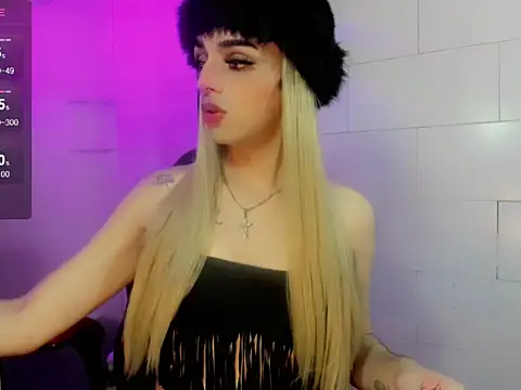 Maddye Fox online show from March 12, 8:00 pm