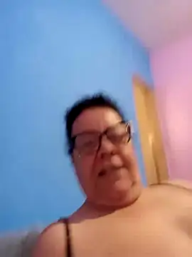 Luach online show from April 16, 4:17 pm