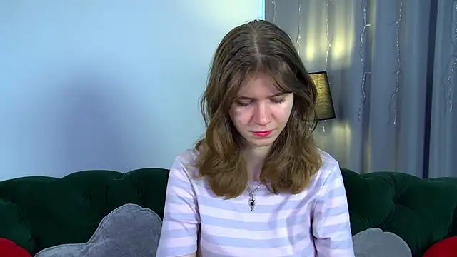 MilaMaelis online show from April 5, 6:56 am