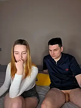 ToxyFoxyy online show from February 5, 1:58 pm