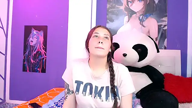 tiffany smith01 online show from February 16, 4:18 pm