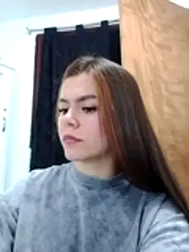 EmiNavarro online show from July 7, 2:58 am