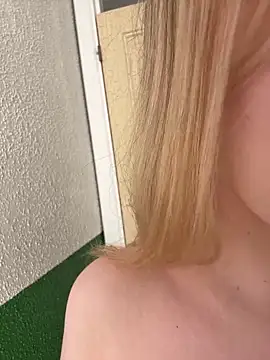 blonde exe online show from March 14, 3:02 pm